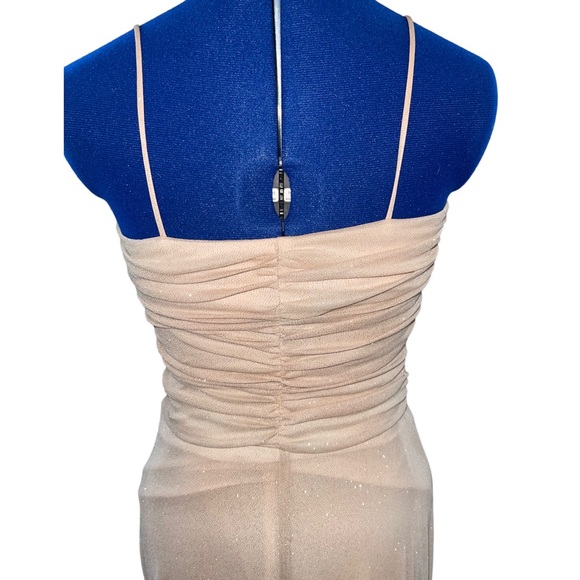 Gold floor-length gown, size 1/2 - Picture 4 of 4